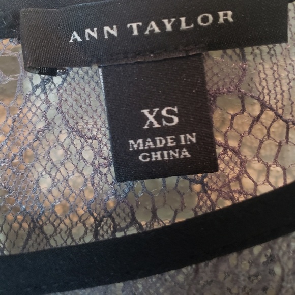 Ann Taylor Black Blouse Sz X-Small - Picture 4 of 4